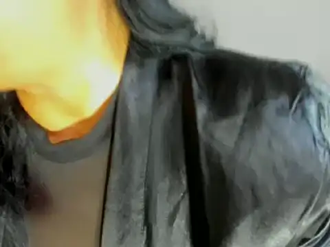 Snapshot of Gia_Nahomi chatting on March 5, 9:48 pm Gia Nahomi online show from March 5, 9:48 pm