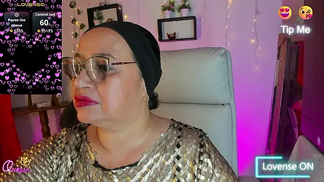 Gia Nahomi online show from February 15, 9:14 pm