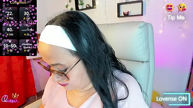 Gia Nahomi online show from March 2, 10:17 pm