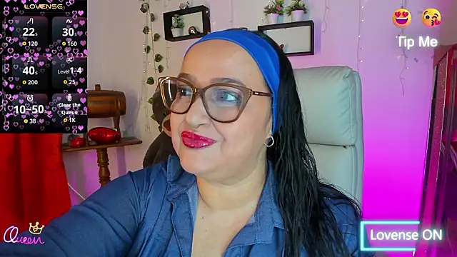 Gia Nahomi online show from March 12, 10:47 pm