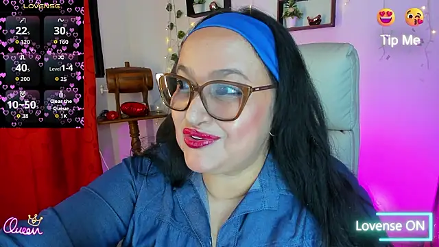 Gia Nahomi online show from March 22, 9:49 pm