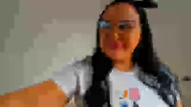 Snapshot of Gia_Nahomi chatting on March 8, 1:57 pm Gia Nahomi online show from March 8, 1:57 pm