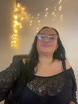 Snapshot of Gia_Nahomi chatting on January 26, 3:27 am Gia Nahomi online show from January 26, 3:27 am
