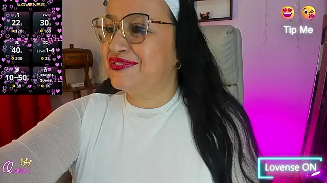 Gia Nahomi online show from February 16, 10:40 pm