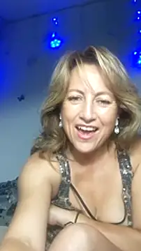 almaluna7 online show from February 4, 1:34 am
