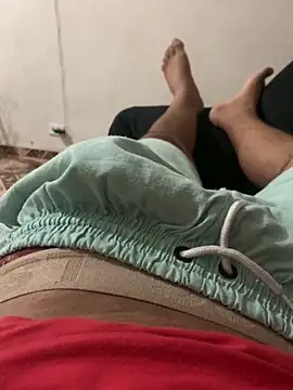 VouchingLagging online show from October 28, 3:07 am