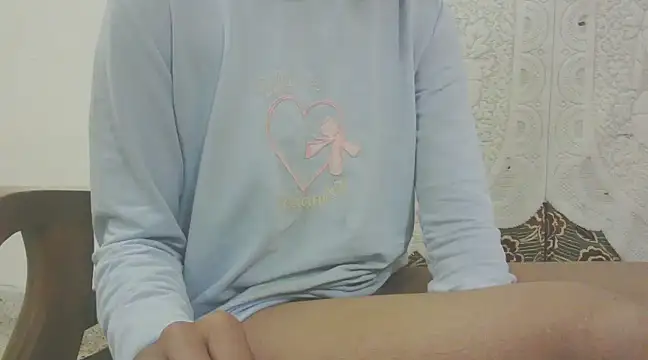 Snapshot of manisha_baby chatting on December 12, 8:57 am manisha baby online show from December 12, 8:57 am