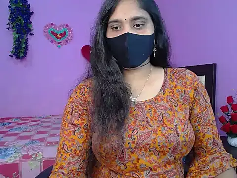 Hot Maleka online show from April 11, 5:05 pm