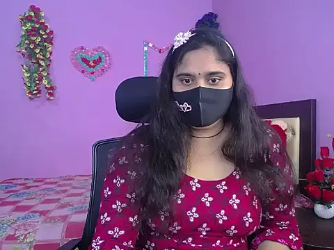 Hot Maleka online show from January 11, 2:24 pm