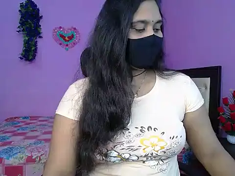 Hot Maleka online show from April 12, 5:05 pm