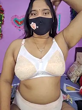 Snapshot of Hot_Maleka chatting on December 2, 1:39 am Hot Maleka online show from December 2, 1:39 am