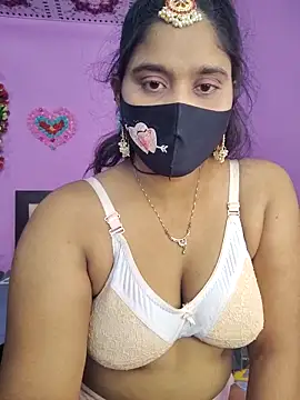 Snapshot of Hot_Maleka chatting on November 19, 3:45 pm Hot Maleka online show from November 19, 3:45 pm