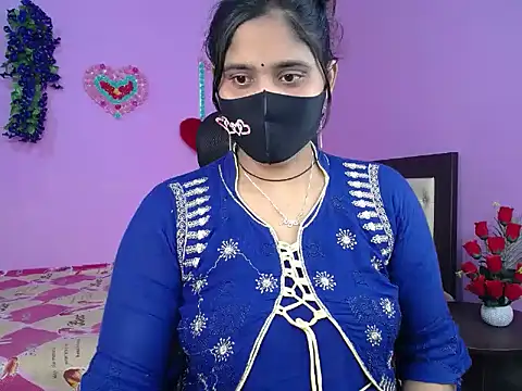 Hot Maleka online show from March 8, 4:32 pm