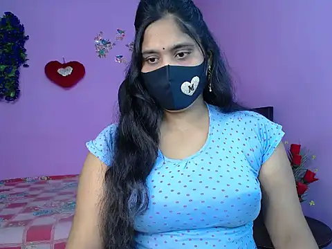 Hot Maleka online show from April 28, 4:44 pm