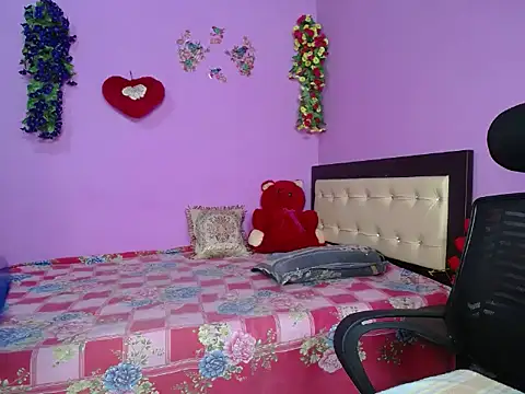 Hot Maleka online show from April 20, 4:41 pm