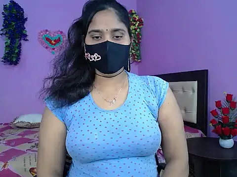 Hot Maleka online show from March 7, 4:34 pm