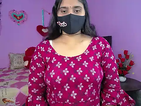 Hot Maleka online show from February 25, 4:40 pm