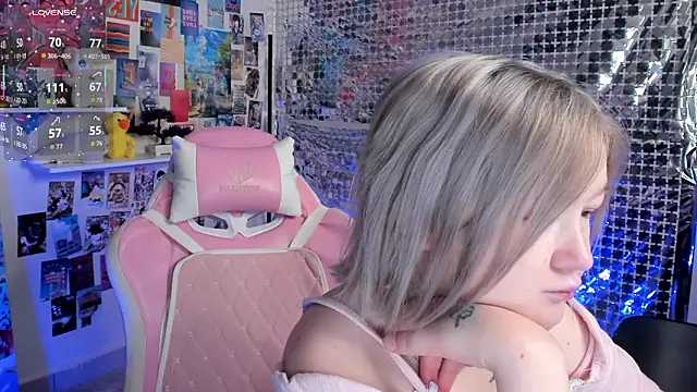 Sara Robinson online show from March 28, 3:07 am