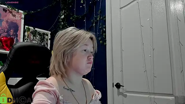 Sara Robinson online show from May 13, 3:35 am