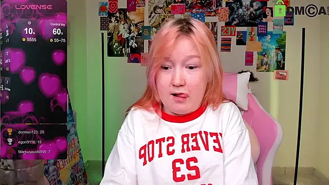 Snapshot of Sara_Robinson chatting on March 6, 6:08 am Sara Robinson online show from March 6, 6:08 am