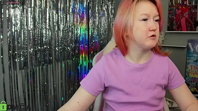 Snapshot of Sara_Robinson chatting on February 11, 10:03 am Sara Robinson online show from February 11, 10:03 am