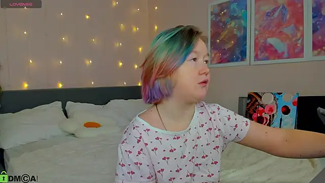 Sara Robinson online show from January 12, 2:40 am