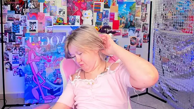 Sara Robinson online show from March 29, 2:46 am