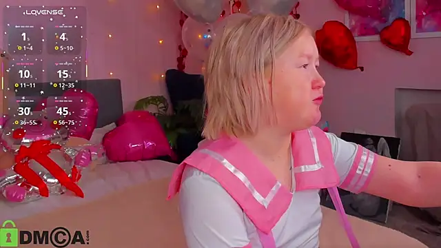 Sara Robinson online show from February 17, 2:09 am