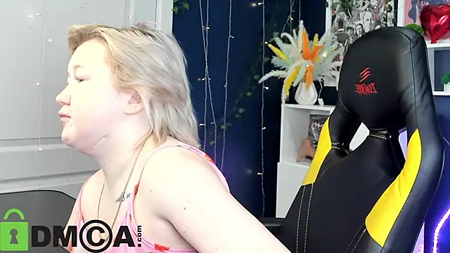 Sara Robinson online show from May 9, 2:59 am