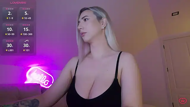 KhloeK online show from March 11, 4:50 am