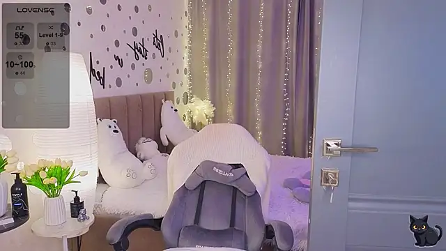 Snapshot of Annaa_Banana chatting on March 8, 5:07 am Annaa Banana online show from March 8, 5:07 am