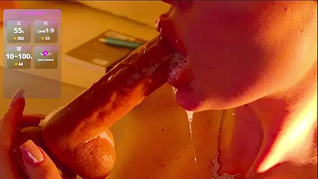 Snapshot of Annaa_Banana chatting on October 25, 5:35 pm Annaa Banana online show from October 25, 5:35 pm