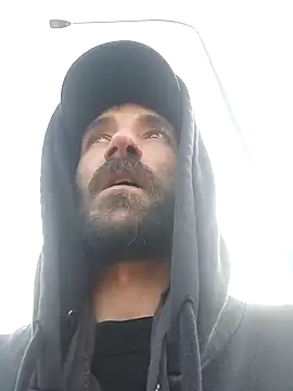 Snapshot of SlammyDjr chatting on January 23, 8:56 pm SlammyDjr online show from January 23, 8:56 pm