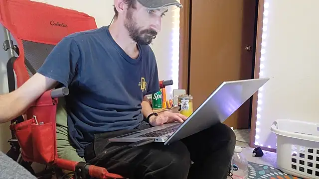 SlammyDjr online show from July 8, 6:03 am