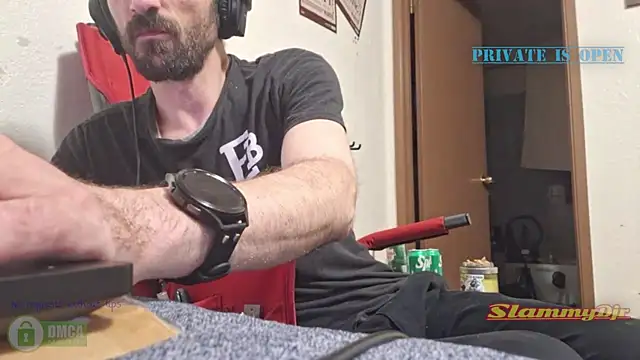 SlammyDjr online show from June 26, 4:40 am