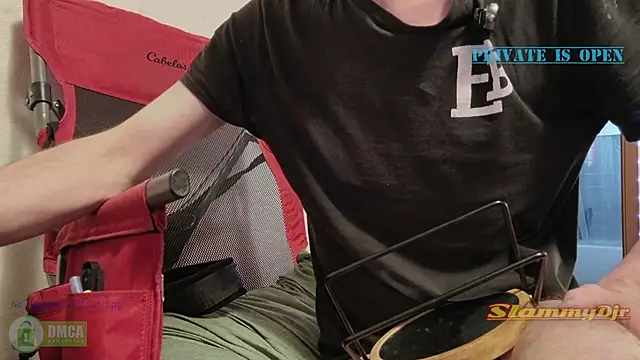 SlammyDjr online show from April 8, 11:28 pm