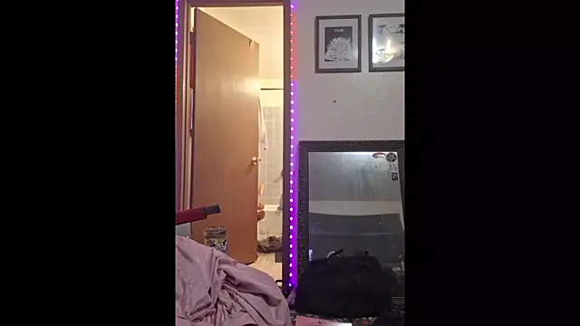 SlammyDjr online show from March 6, 11:55 pm