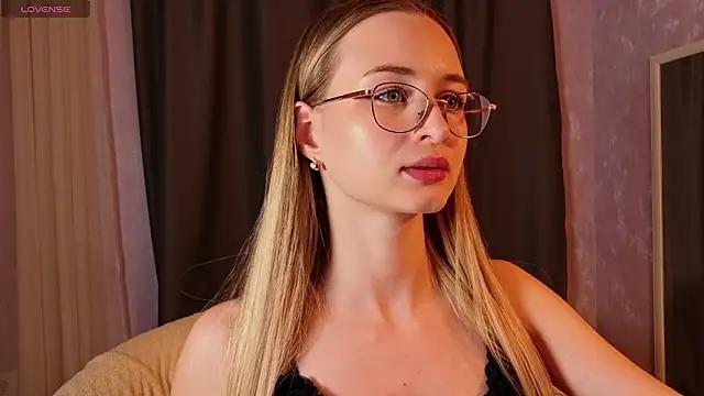 Tiffanyhunt online show from February 21, 2:52 pm