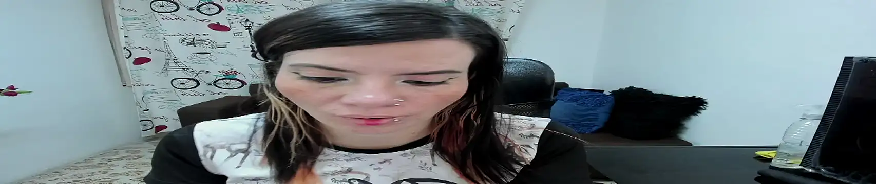 DanaaRey online show from November 6, 4:33 pm