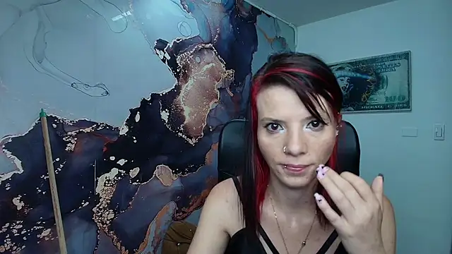 Snapshot of DanaaRey chatting on March 18, 11:22 am DanaaRey online show from March 18, 11:22 am