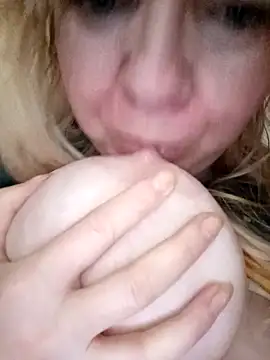 Lauri scherri online show from March 29, 8:38 am