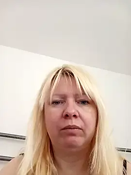Lauri scherri online show from May 18, 7:24 am