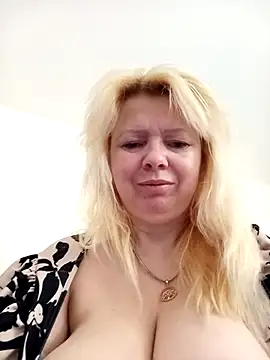 Lauri scherri online show from May 7, 9:34 am