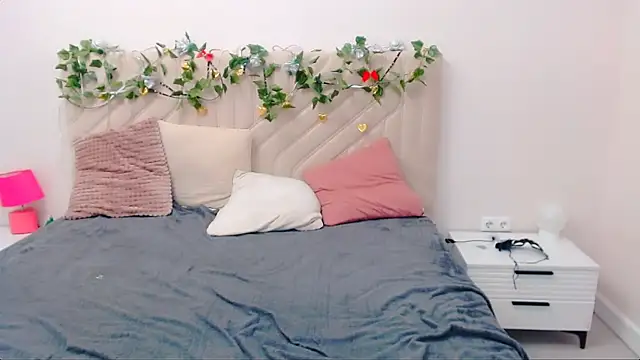 Incredible Ariela online show from May 13, 11:17 am
