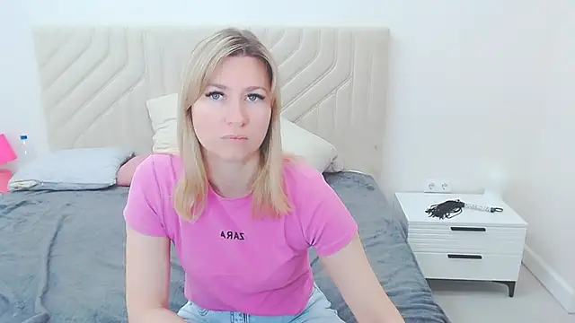 Incredible Ariela online show from June 2, 6:35 am