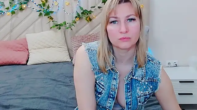 Incredible Ariela online show from March 24, 5:35 pm