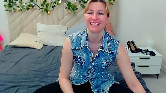 Incredible Ariela online show from April 23, 11:27 am