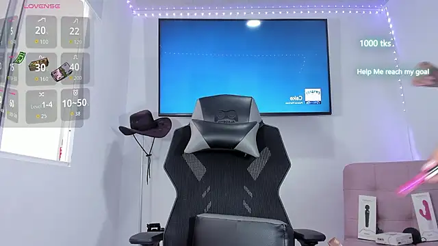 emily palmeer online show from March 12, 2:54 pm