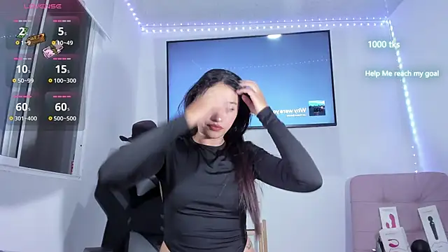 emily palmeer online show from March 25, 10:25 am