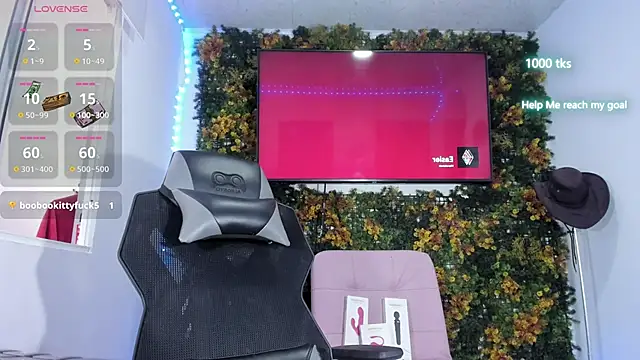 emily palmeer online show from April 10, 10:06 pm